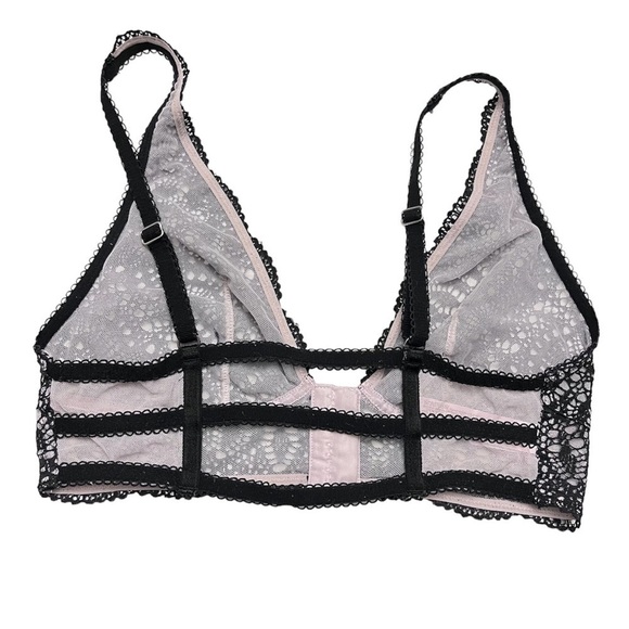 Victoria’s Secret Black Laced Overlay Cage Strap Front Snap Triangle Bralette - Picture 2 of 5